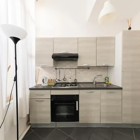 Loft A Chiaia A Pochi Passi Dal Lungomare * Neapel