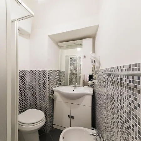 Loft A Chiaia A Pochi Passi Dal Lungomare Lägenhet *